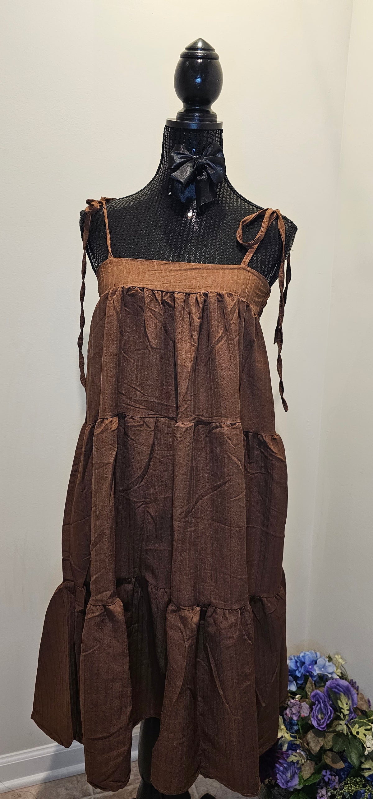 Midi-dress with sphagetti straps