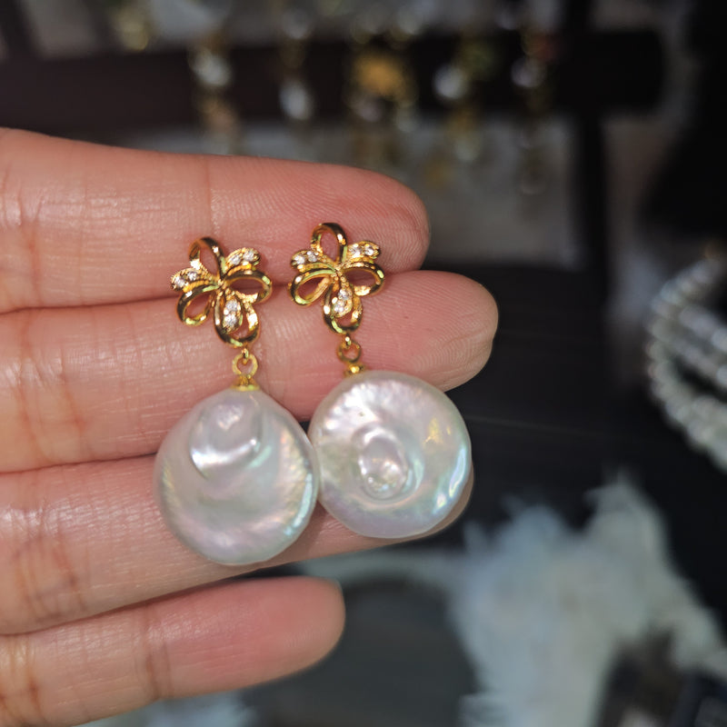 Dangling Stud Earrings in Fresh Water Coin Pearl