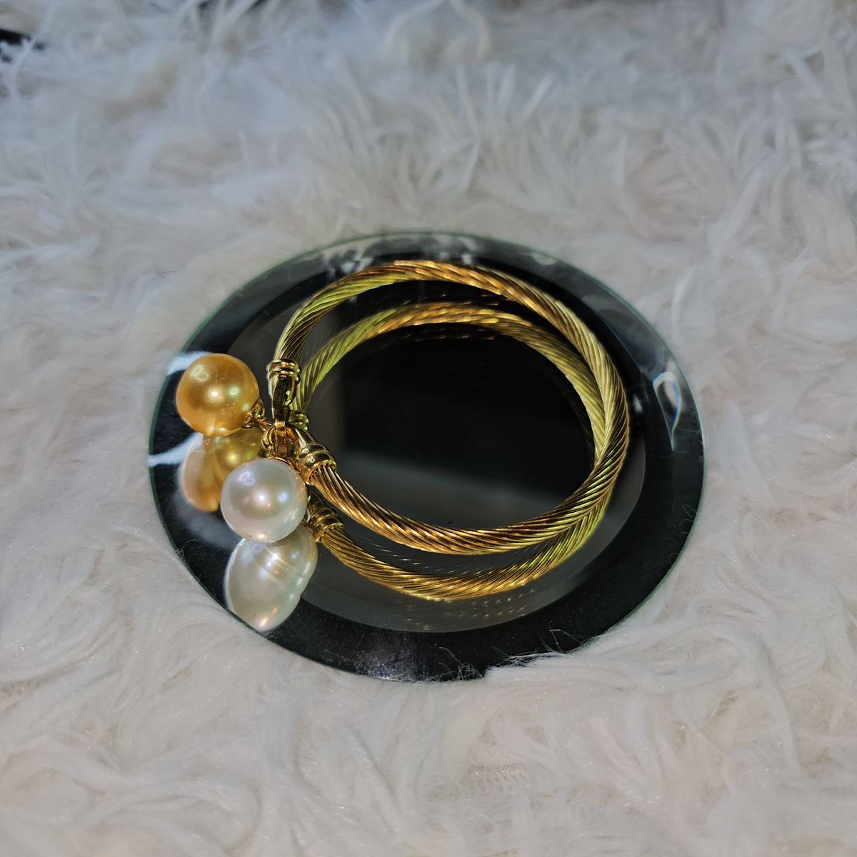 Bangles Bracelet in Fresh Water Pearl